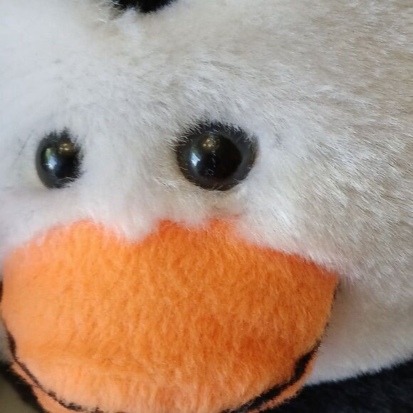 Areopostale Fuzzy Penguin Slippers Medium 7-8/Black, White,Orange/Slip-on CUTE - Picture 16 of 16